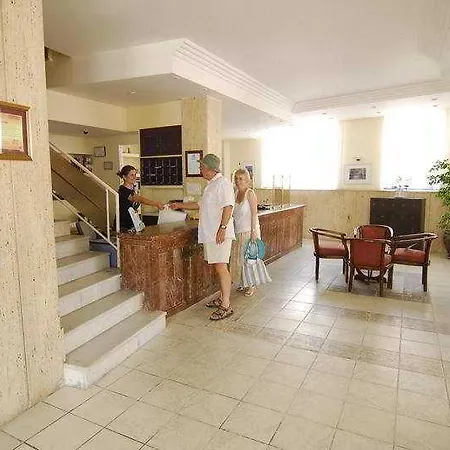 Akdeniz Aparthotel Kuşadası